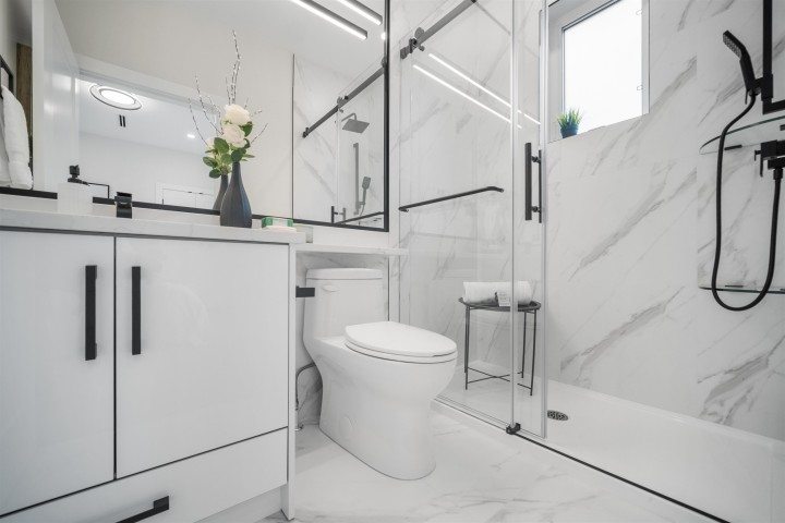 Photo 11 at 1 - 5378 Culloden Street, Knight, Vancouver East