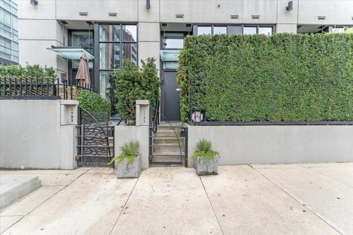 Photo 25 at 1762 Ontario Street, Mount Pleasant VE, Vancouver East