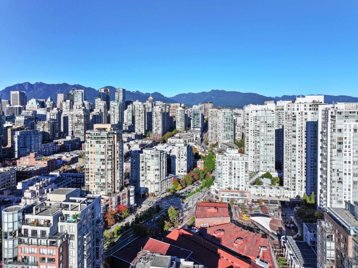 Photo 28 at 602 - 1177 Pacific Boulevard, Yaletown, Vancouver West