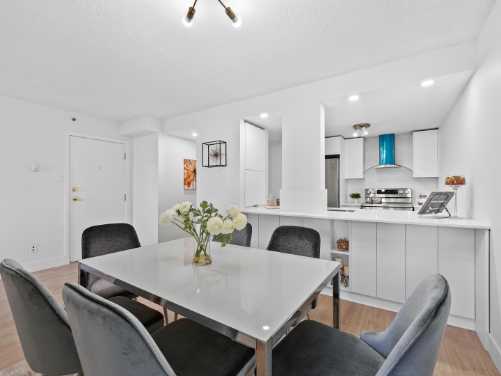 Photo 14 at 602 - 1177 Pacific Boulevard, Yaletown, Vancouver West