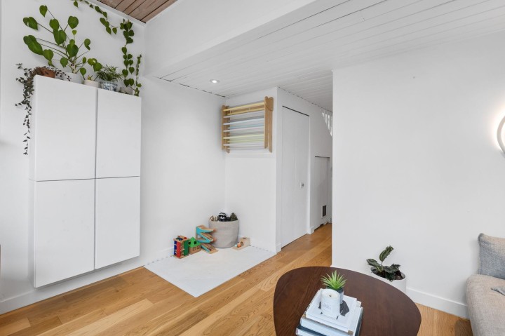 Photo 6 at 212 - 1045 W 8th Avenue, Fairview VW, Vancouver West