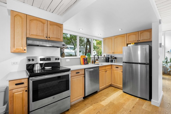 Photo 8 at 212 - 1045 W 8th Avenue, Fairview VW, Vancouver West