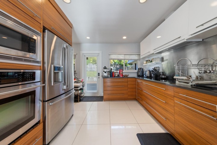 Photo 9 at 744 Kilkeel Place, Delbrook, North Vancouver