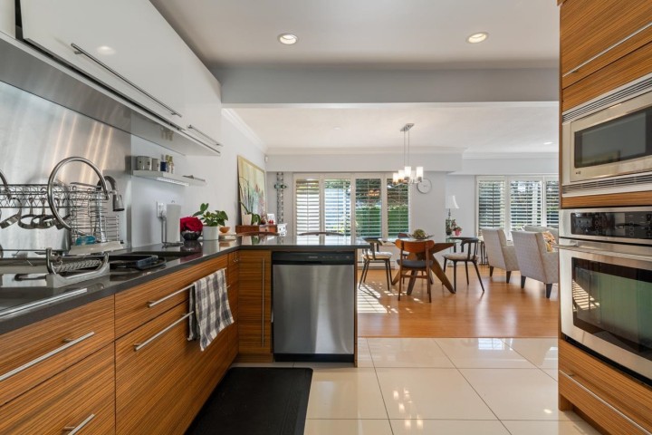 Photo 10 at 744 Kilkeel Place, Delbrook, North Vancouver