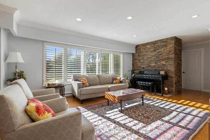 Photo 4 at 744 Kilkeel Place, Delbrook, North Vancouver