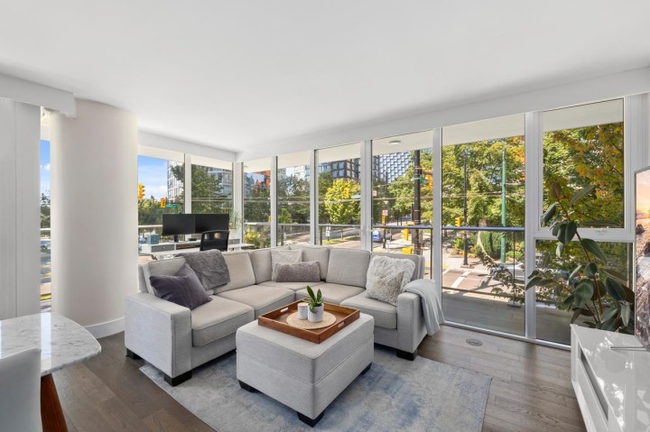 Photo 6 at 201 - 499 Pacific Street, Yaletown, Vancouver West