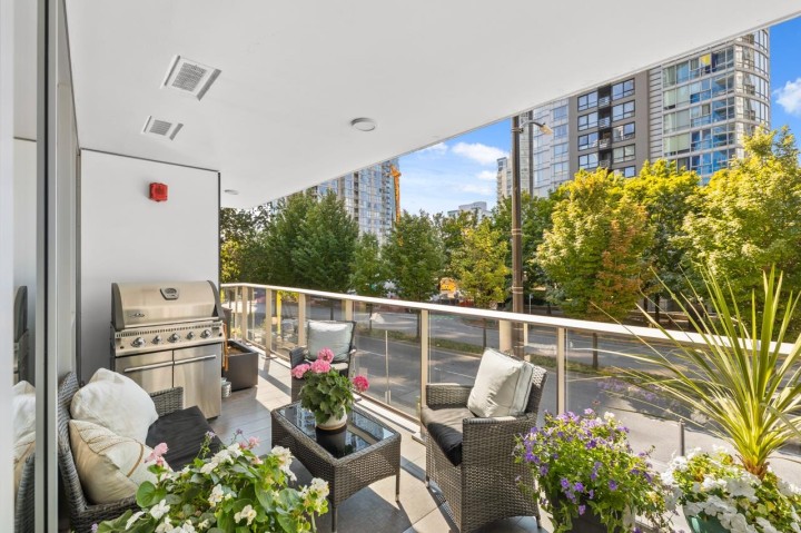 Photo 24 at 201 - 499 Pacific Street, Yaletown, Vancouver West