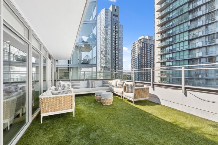 Photo 31 at 201 - 499 Pacific Street, Yaletown, Vancouver West