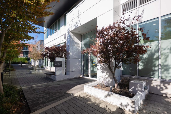 Photo 2 at 907 - 6383 Cambie Street, Oakridge VW, Vancouver West