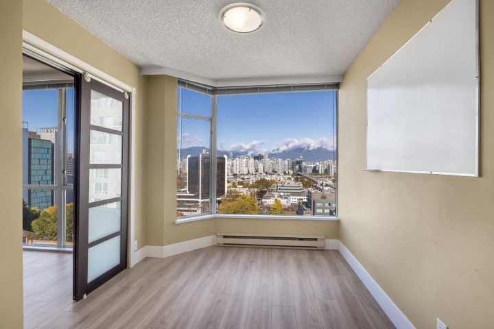 Photo 12 at 1302 - 2668 Ash Street, Fairview VW, Vancouver West