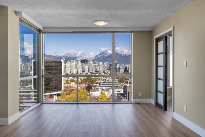 Photo 3 at 1302 - 2668 Ash Street, Fairview VW, Vancouver West