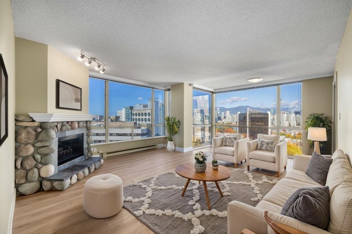 Photo 1 at 1302 - 2668 Ash Street, Fairview VW, Vancouver West