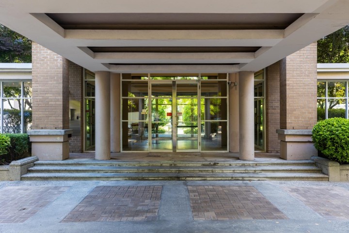 Photo 34 at 1302 - 2668 Ash Street, Fairview VW, Vancouver West