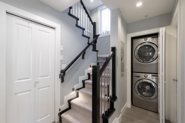 Photo 13 at 1082 E 10th Avenue, Mount Pleasant VE, Vancouver East