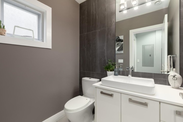 Photo 14 at 1082 E 10th Avenue, Mount Pleasant VE, Vancouver East