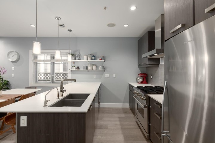 Photo 11 at 1082 E 10th Avenue, Mount Pleasant VE, Vancouver East