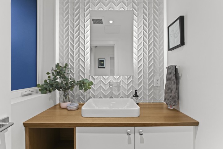 Photo 13 at 452 E 4th Street, Lower Lonsdale, North Vancouver