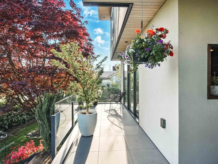 Photo 3 at 452 E 4th Street, Lower Lonsdale, North Vancouver