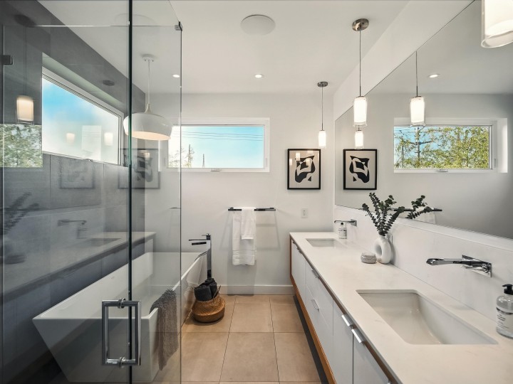 Photo 18 at 452 E 4th Street, Lower Lonsdale, North Vancouver