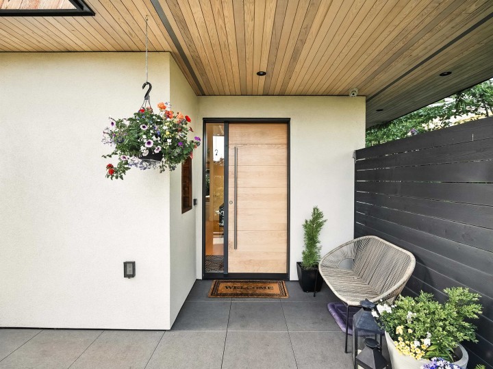 Photo 4 at 452 E 4th Street, Lower Lonsdale, North Vancouver