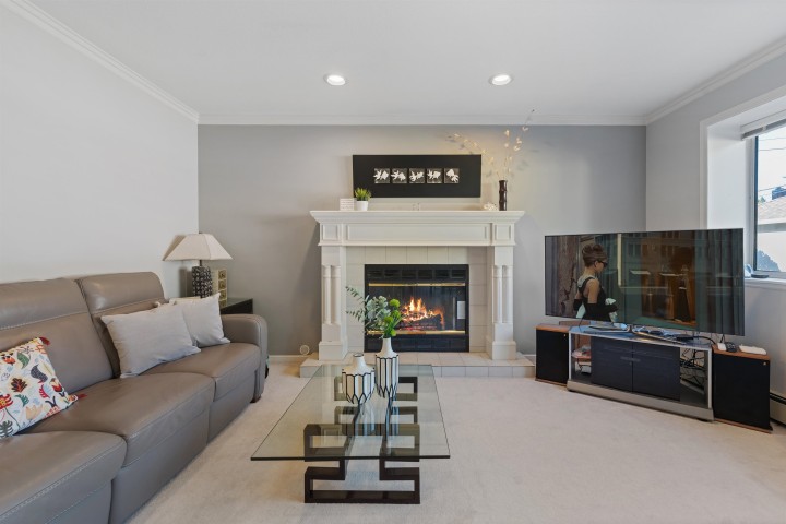 Photo 10 at 2133 W 49th Avenue, Kerrisdale, Vancouver West