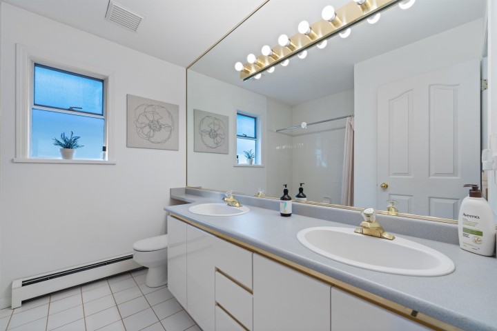 Photo 19 at 2133 W 49th Avenue, Kerrisdale, Vancouver West