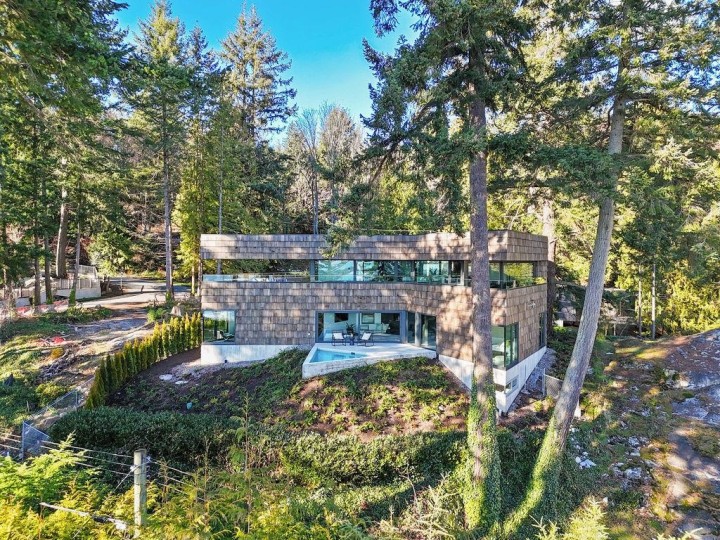 Photo 5 at 4166 Rose Crescent, Sandy Cove, West Vancouver