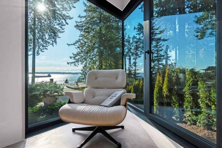 Photo 20 at 4166 Rose Crescent, Sandy Cove, West Vancouver