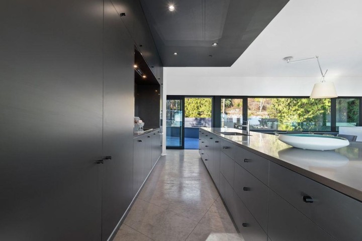 Photo 14 at 4166 Rose Crescent, Sandy Cove, West Vancouver