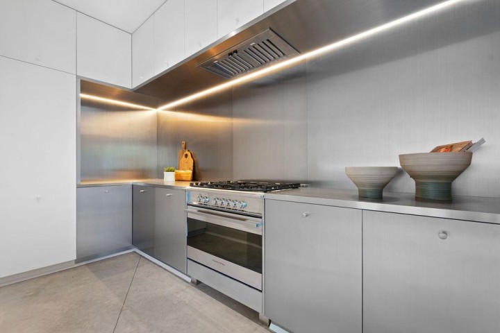 Photo 15 at 4166 Rose Crescent, Sandy Cove, West Vancouver