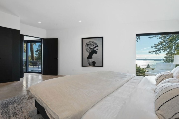 Photo 19 at 4166 Rose Crescent, Sandy Cove, West Vancouver