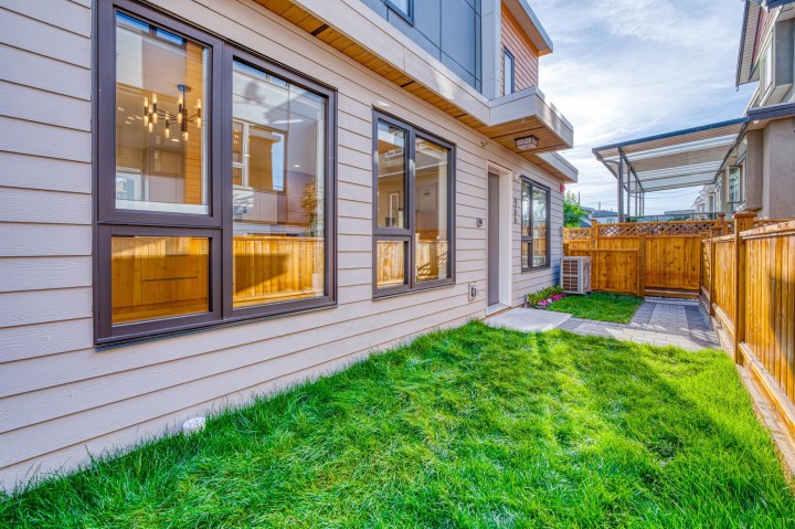 Photo 23 at 966 E 55th Avenue, South Vancouver, Vancouver East