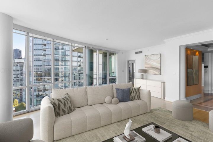 Photo 10 at 2302 - 323 Jervis Street, Coal Harbour, Vancouver West