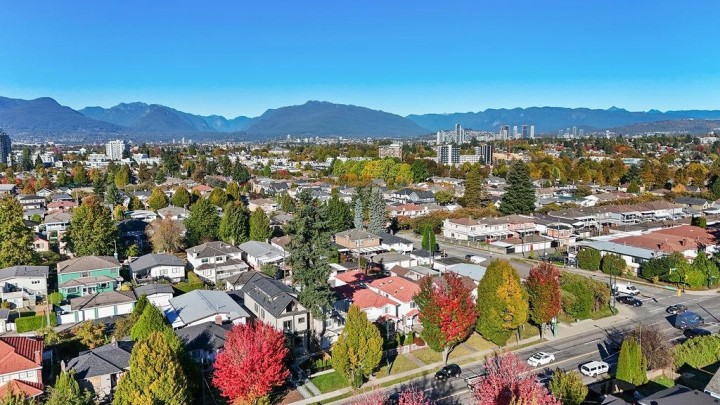 Photo 38 at 1 - 2447 E 41st Avenue, Collingwood VE, Vancouver East