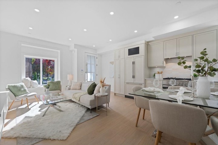 Photo 10 at 1 - 2447 E 41st Avenue, Collingwood VE, Vancouver East