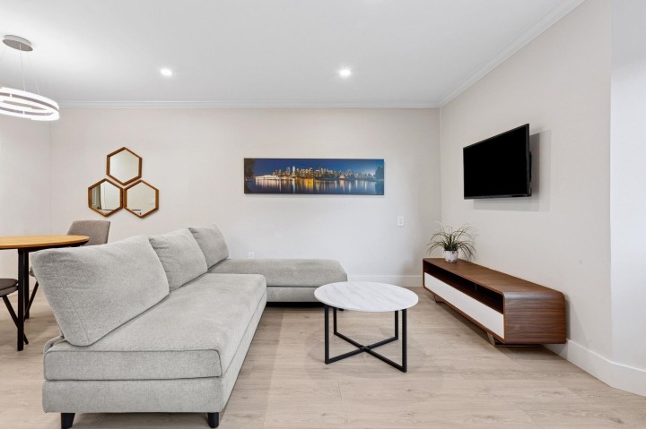 Photo 3 at 104 - 1365 W 4th Avenue, False Creek, Vancouver West