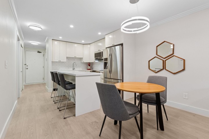 Photo 11 at 104 - 1365 W 4th Avenue, False Creek, Vancouver West