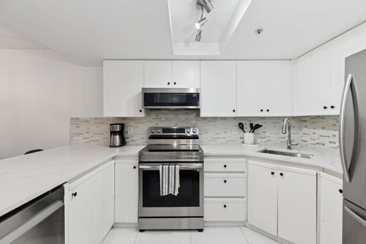 Photo 3 at 1A - 1048 E 7th Avenue, Mount Pleasant VE, Vancouver East