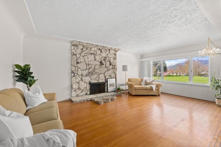 Photo 7 at 2880 Oxford Street, Hastings Sunrise, Vancouver East