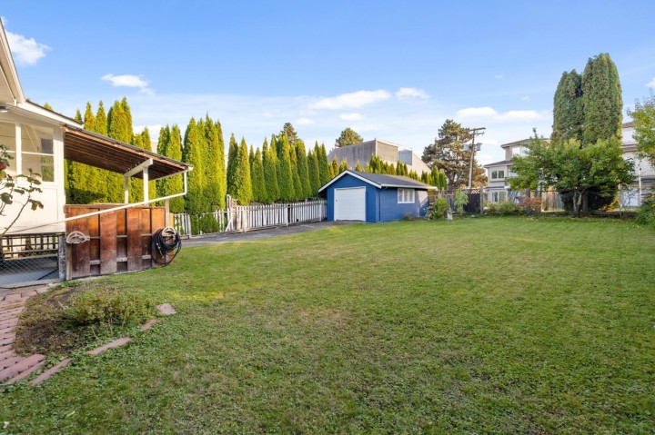 Photo 5 at 2880 Oxford Street, Hastings Sunrise, Vancouver East