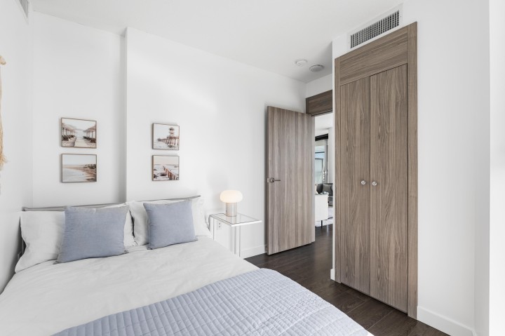 Photo 13 at 1584 - 87 Nelson Street, Yaletown, Vancouver West