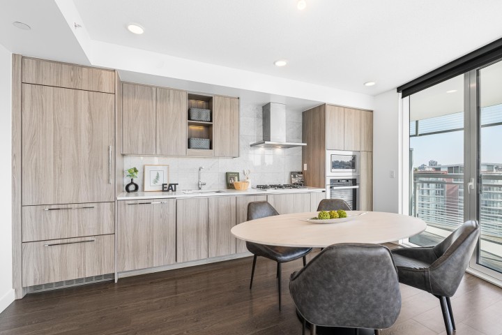 Photo 7 at 1584 - 87 Nelson Street, Yaletown, Vancouver West