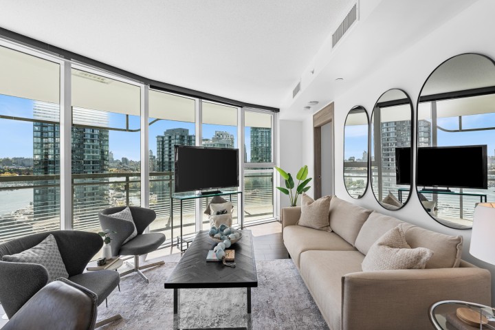 Photo 5 at 1584 - 87 Nelson Street, Yaletown, Vancouver West