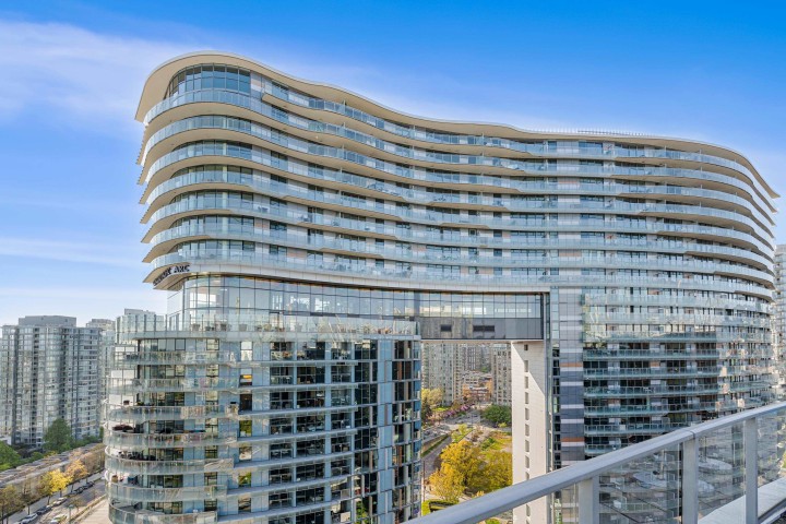 Photo 35 at 1584 - 87 Nelson Street, Yaletown, Vancouver West