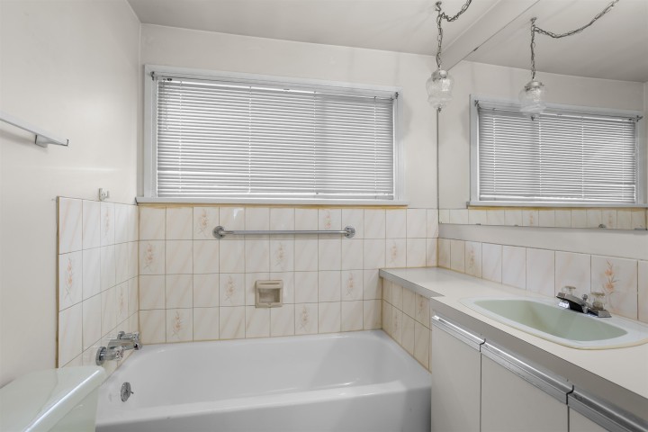 Photo 20 at 260 W 21st Street, Central Lonsdale, North Vancouver