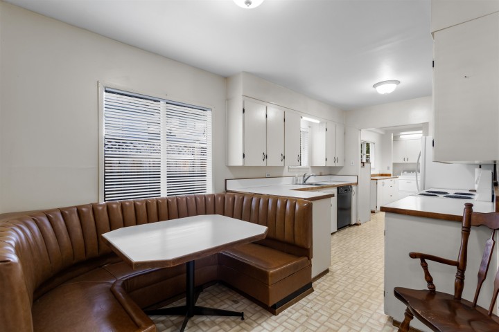 Photo 11 at 260 W 21st Street, Central Lonsdale, North Vancouver