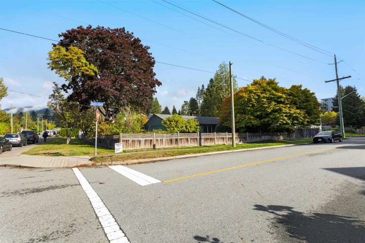 Photo 29 at 260 W 21st Street, Central Lonsdale, North Vancouver