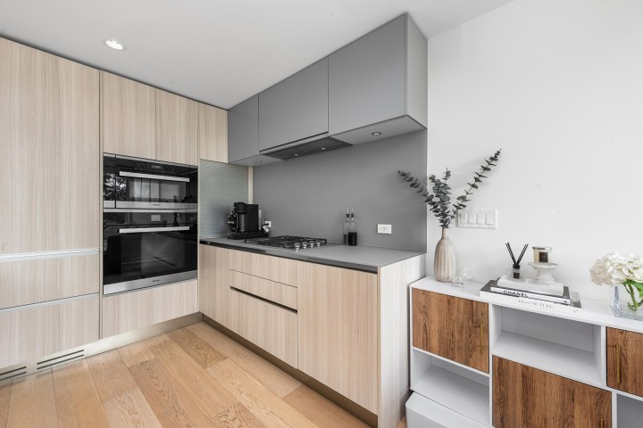 Photo 7 at 138 W Woodstock Avenue, Cambie, Vancouver West