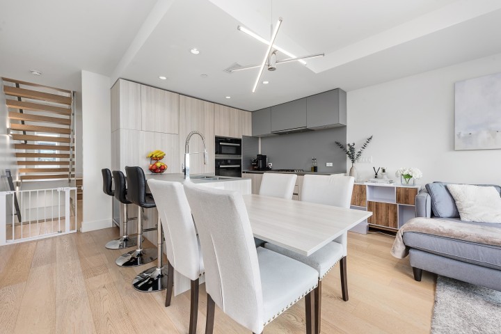 Photo 5 at 138 W Woodstock Avenue, Cambie, Vancouver West