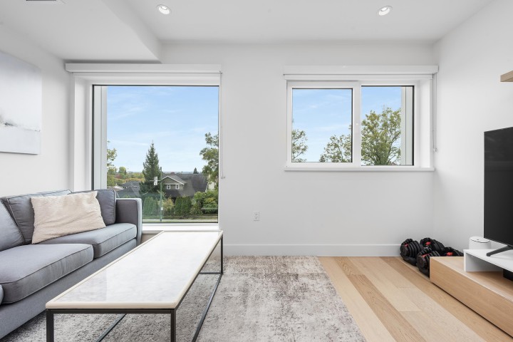 Photo 4 at 138 W Woodstock Avenue, Cambie, Vancouver West